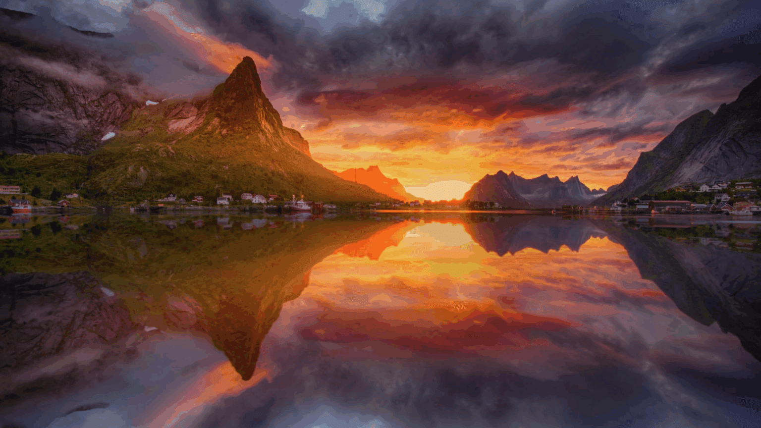 Witness the Midnight Sun – Norway, Sweden & Finland May to July