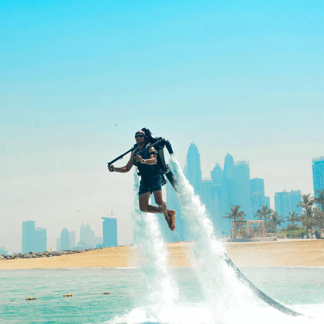 Discover the best UAE activities and experiences with Garnet Tourism.