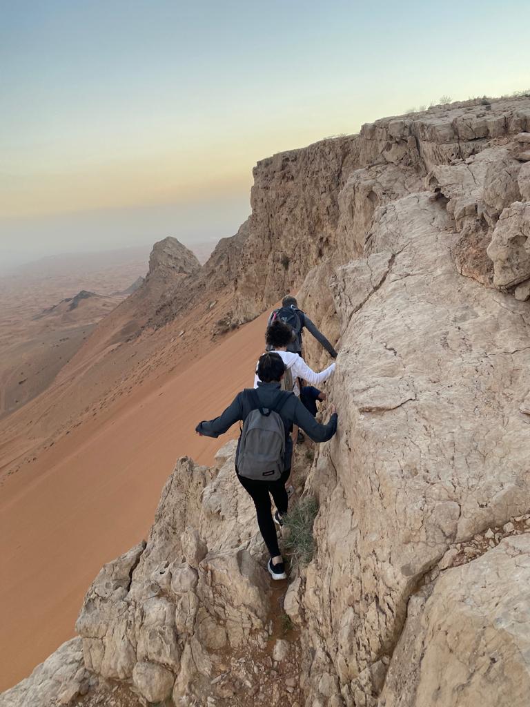 Discover the best UAE activities and experiences with Garnet Tourism.