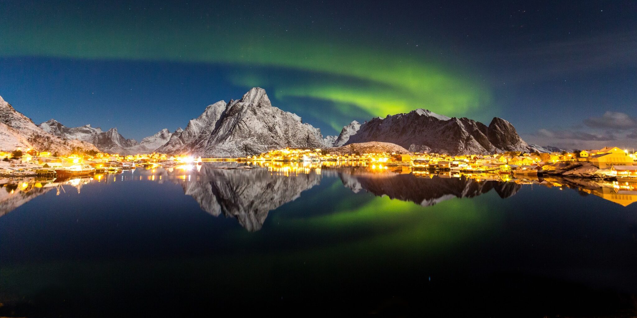 Northern Lights Spectacle – Scandinavia & Canada Sept to March