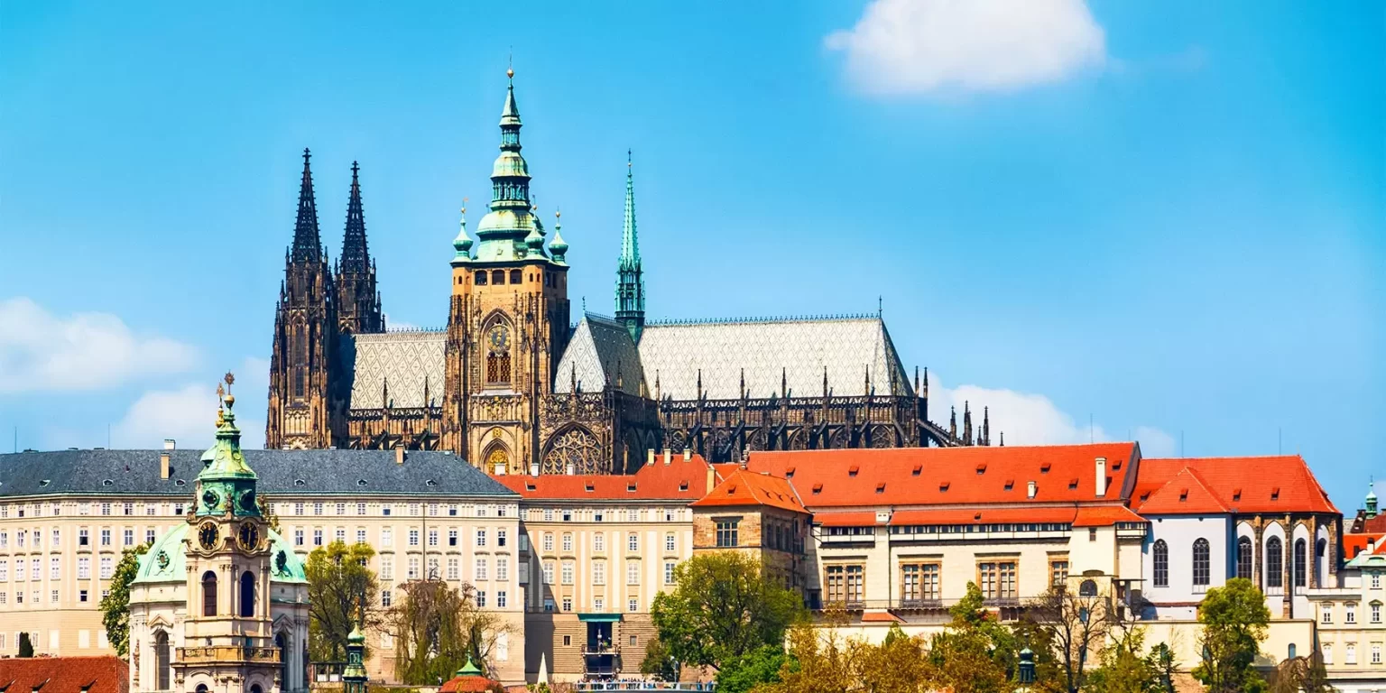 Vienna, Budapest, Prague & Frankfurt tour by garnet tourism
