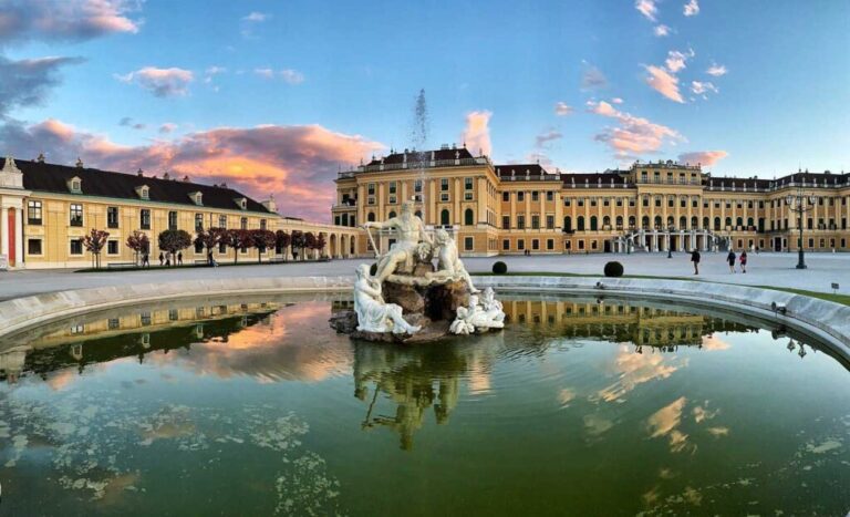 Flight from UAE to Vienna via Emirates.